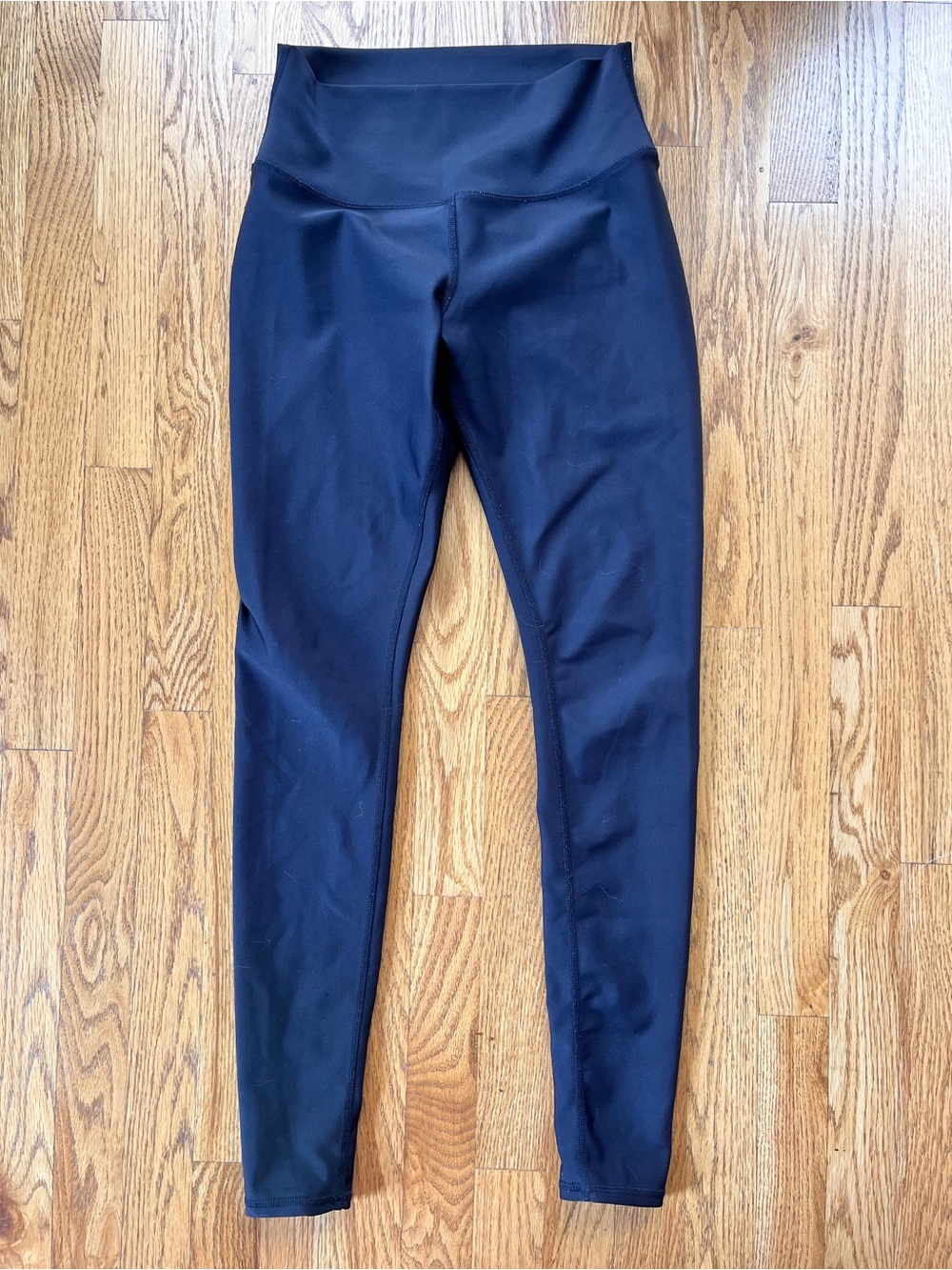 ALO High-Rise Performance Leggings 28” inseam | Black | Size Medium - Picture 3 of 6